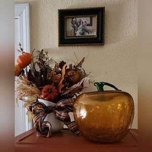 Vintage Murano-style hand blown decorative art glass apple sculpture figurine